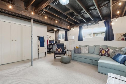 4804 19 Avenue Nw, Calgary, AB 