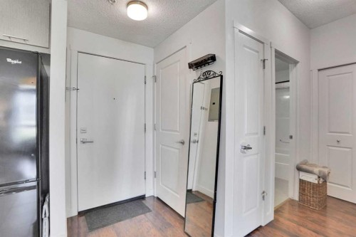 3102-175 Silverado Boulevard Sw, Calgary, AB - Indoor Photo Showing Other Room