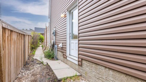 484 Auburn Bay Avenue Se, Calgary, AB - Outdoor