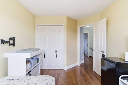 204 Citadel Bluff Close Nw, Calgary, AB - Indoor Photo Showing Bedroom