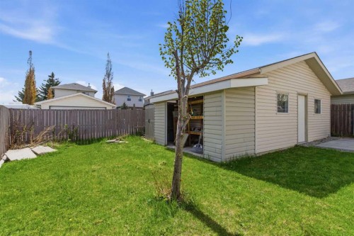 204 Citadel Bluff Close Nw, Calgary, AB - Outdoor