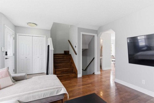 204 Citadel Bluff Close Nw, Calgary, AB - Indoor Photo Showing Bedroom