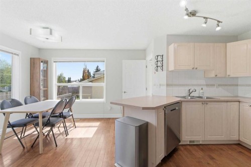 204 Citadel Bluff Close Nw, Calgary, AB - Indoor