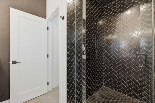 3707 30 Avenue Sw, Calgary, AB - Indoor