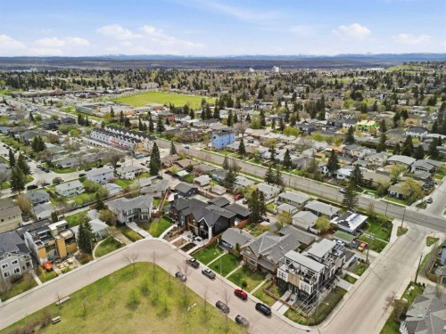 3707 30 Avenue Sw, Calgary, AB - Outdoor With View