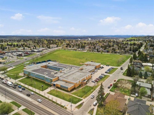 3707 30 Avenue Sw, Calgary, AB - Outdoor With View