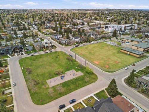 3707 30 Avenue Sw, Calgary, AB - Outdoor With View