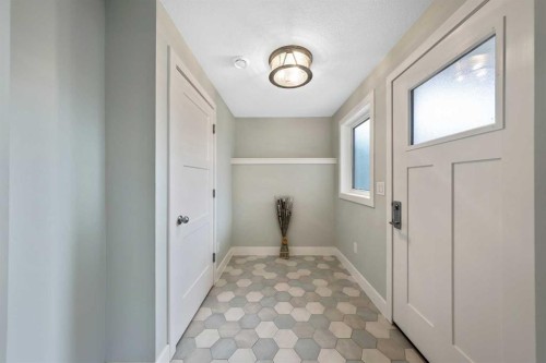 23 31 Avenue Sw, Calgary, AB 