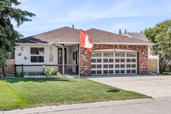 10 Downey Green Okotoks, AB T1S 1H5