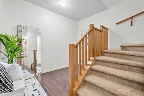 44 Aspen Hills Close Sw, Calgary, AB 