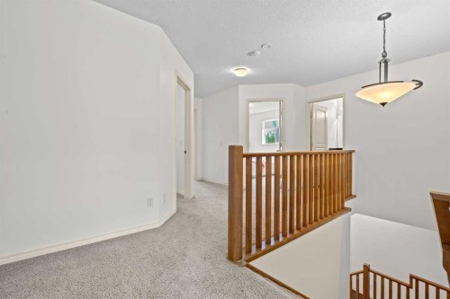 44 Aspen Hills Close Sw, Calgary, AB 