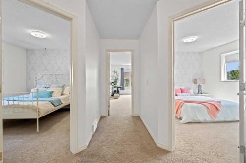 44 Aspen Hills Close Sw, Calgary, AB 