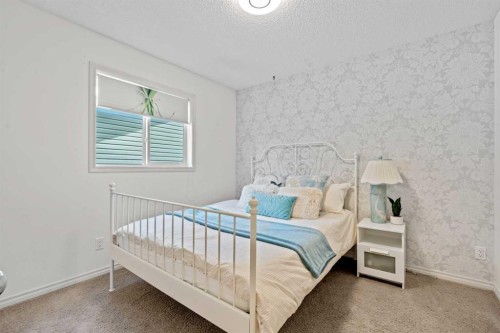 44 Aspen Hills Close Sw, Calgary, AB 