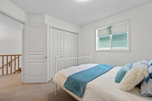 44 Aspen Hills Close Sw, Calgary, AB 