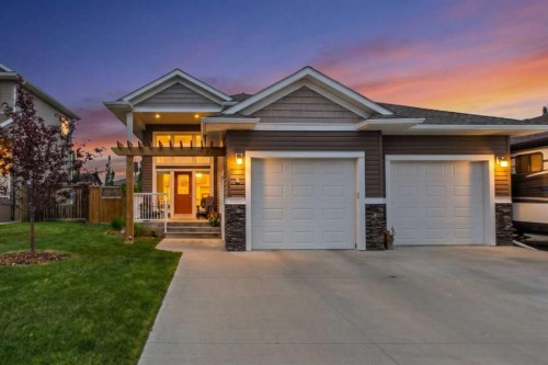 6 Vantage Crescent  Olds, AB T4H 0A8