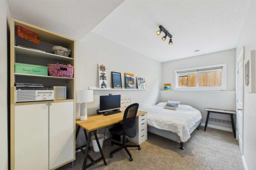 6 Vantage Crescent, Olds, AB 