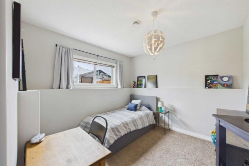 6 Vantage Crescent, Olds, AB 