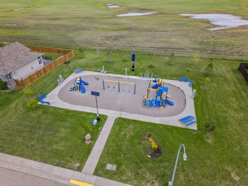 6 Vantage Crescent, Olds, AB 