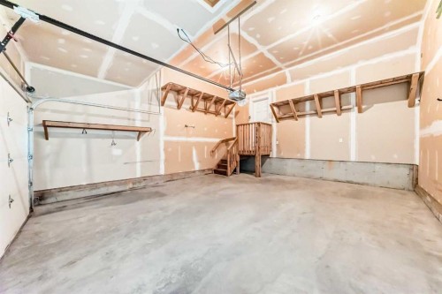 196 Cranberry Circle Se, Calgary, AB - Indoor Photo Showing Garage