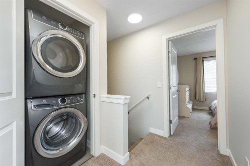 82-300 Marina Drive, Chestermere, AB - Indoor Photo Showing Laundry Room