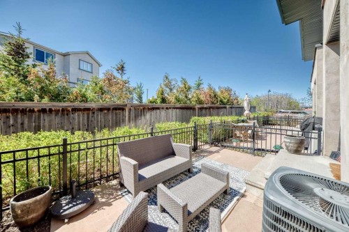 25 Aspen Hills Terrace Sw, Calgary, AB - Outdoor With Exterior