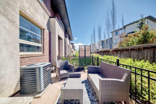 25 Aspen Hills Terrace Sw, Calgary, AB - Outdoor With Exterior