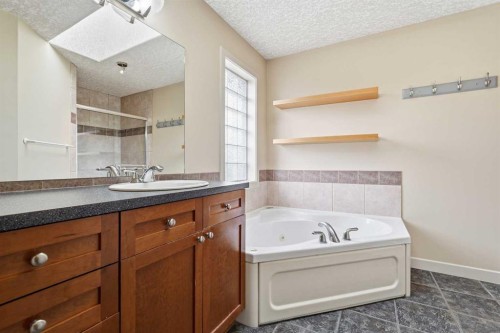 37 Prominence Park Sw, Calgary, AB - Indoor Photo Showing Bathroom