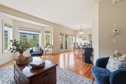 37 Prominence Park Sw, Calgary, AB - Indoor Photo Showing Living Room
