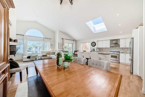 243 Mt Assiniboine Circle Se, Calgary, AB - Indoor Photo Showing Dining Room
