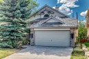 243 Mt Assiniboine Circle Se, Calgary, AB  - Outdoor 