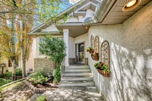 243 Mt Assiniboine Circle Se, Calgary, AB - Outdoor