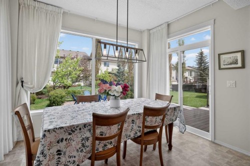 98 Cougarstone Close Sw, Calgary, AB - Indoor Photo Showing Dining Room