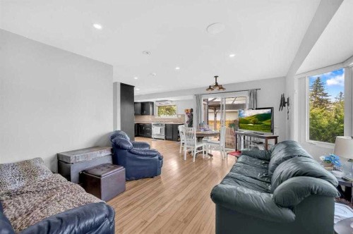 3143 45 Street Sw, Calgary, AB 