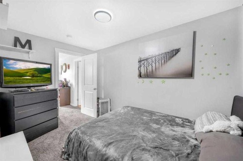 3143 45 Street Sw, Calgary, AB 