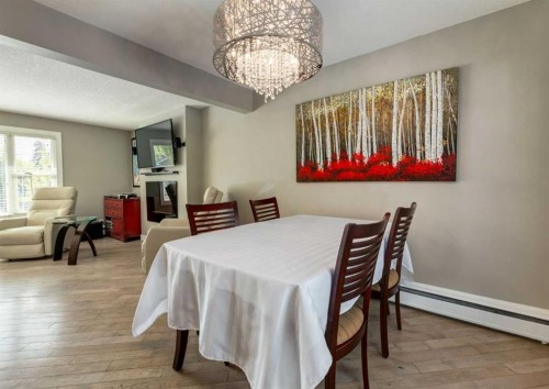84 Fullerton Road Se, Calgary, AB - Indoor Photo Showing Dining Room
