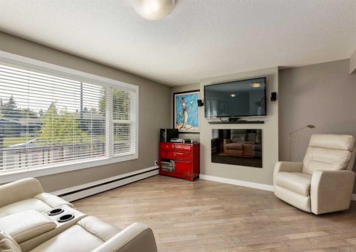 84 Fullerton Road Se, Calgary, AB - Indoor Photo Showing Living Room