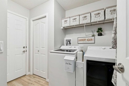 416 Stonegate Road Nw, Airdrie, AB - Indoor Photo Showing Laundry Room