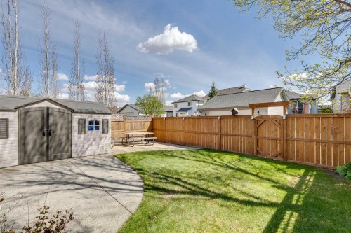 416 Stonegate Road Nw, Airdrie, AB - Outdoor