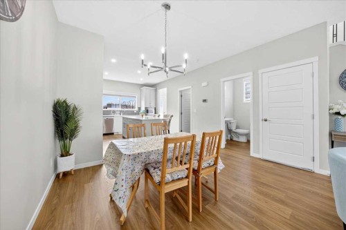 10 Lucas Close Nw, Calgary, AB - Indoor Photo Showing Dining Room