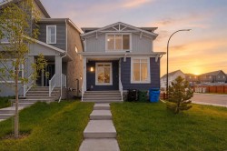 10 Lucas Close NW Calgary, AB T3P 1Z5