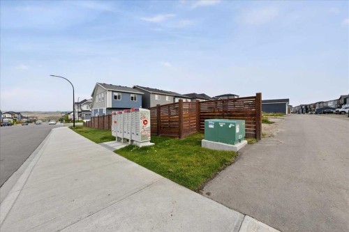 10 Lucas Close Nw, Calgary, AB - Outdoor