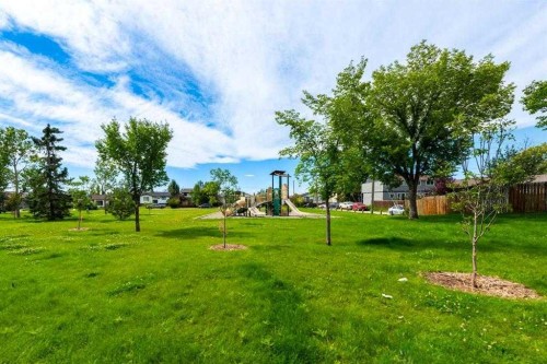 23 Falsby Place Ne, Calgary, AB - Outdoor