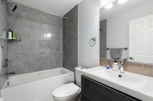 280 Cornerstone Passage Ne, Calgary, AB - Indoor Photo Showing Bathroom