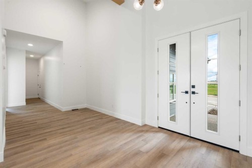 267 Muirfield Crescent, Lyalta, AB - Indoor Photo Showing Other Room