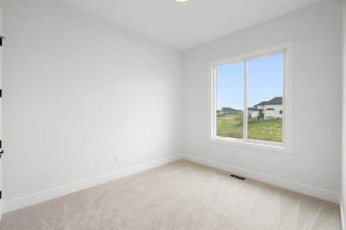 267 Muirfield Crescent, Lyalta, AB - Indoor Photo Showing Other Room