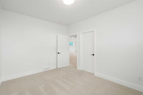 267 Muirfield Crescent, Lyalta, AB - Indoor Photo Showing Other Room