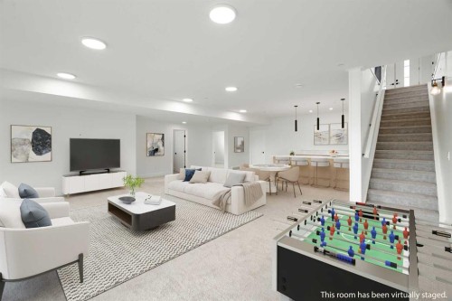 267 Muirfield Crescent, Lyalta, AB - Indoor Photo Showing Living Room