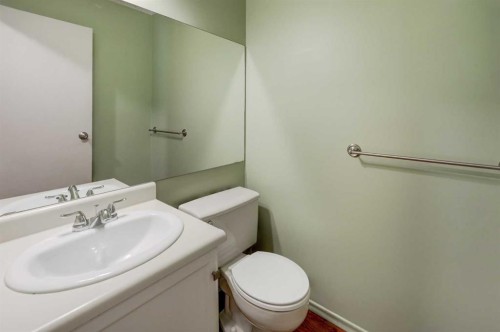 82 Point Drive Nw, Calgary, AB - Indoor Photo Showing Bathroom