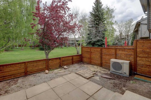 82 Point Drive Nw, Calgary, AB - Outdoor