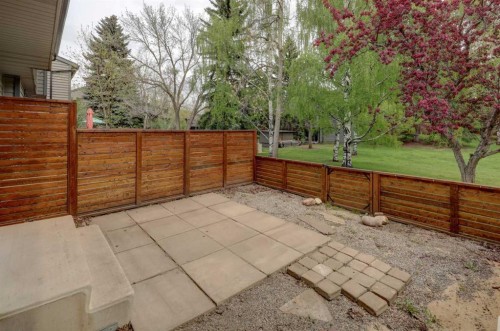 82 Point Drive Nw, Calgary, AB - Outdoor